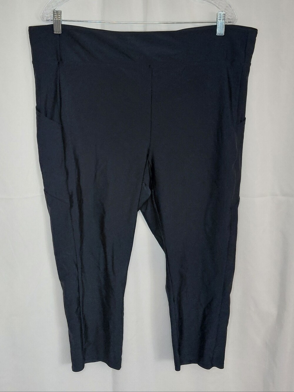 Torrid Size 2 Black Athletic Capri Swim Leggings - Picture 2 of 13